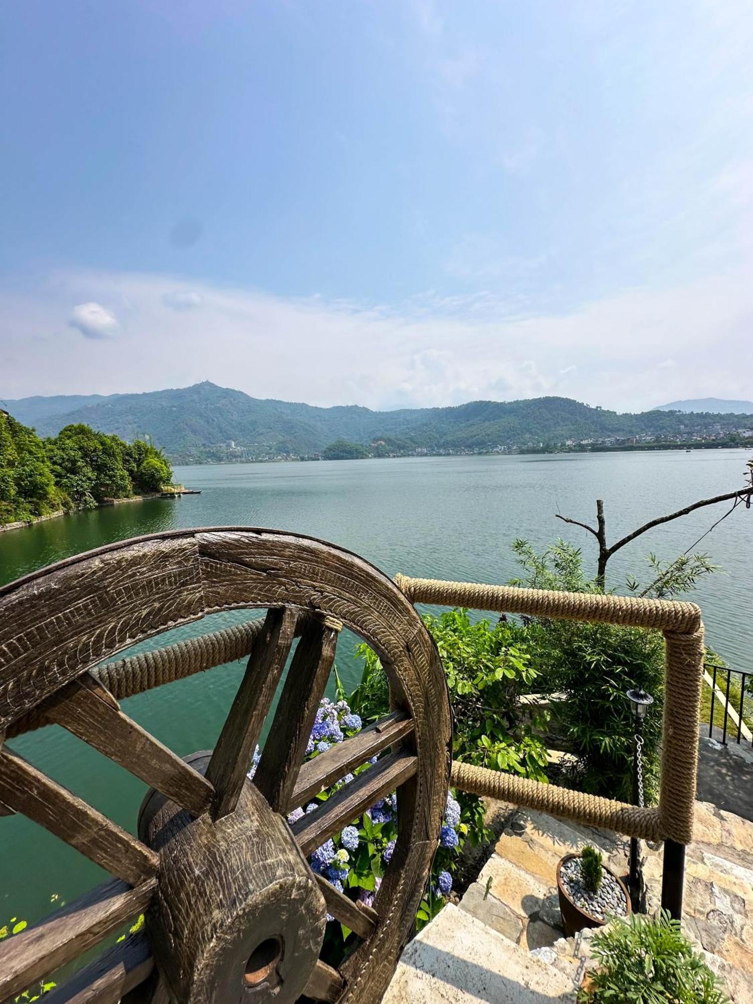 The Hideout Villa Pokhara Exterior foto